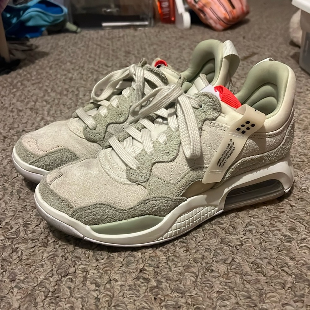 Green and white suede Jordan MA2
